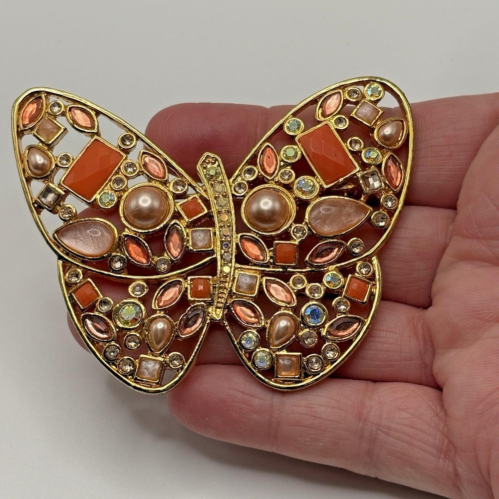 Vintage Butterfly Brooch Pin Faux Pearl Cabochons Peach Sparkly LAILA ROWE